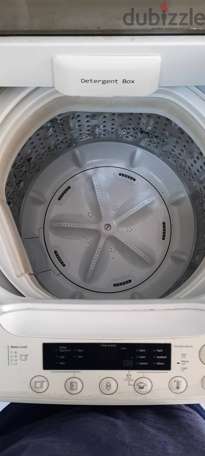 Excellent condition fully automatic washing machine for sale. 1