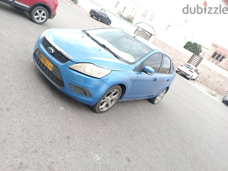 Ford Focus 1.6 model 2011 for sale 1