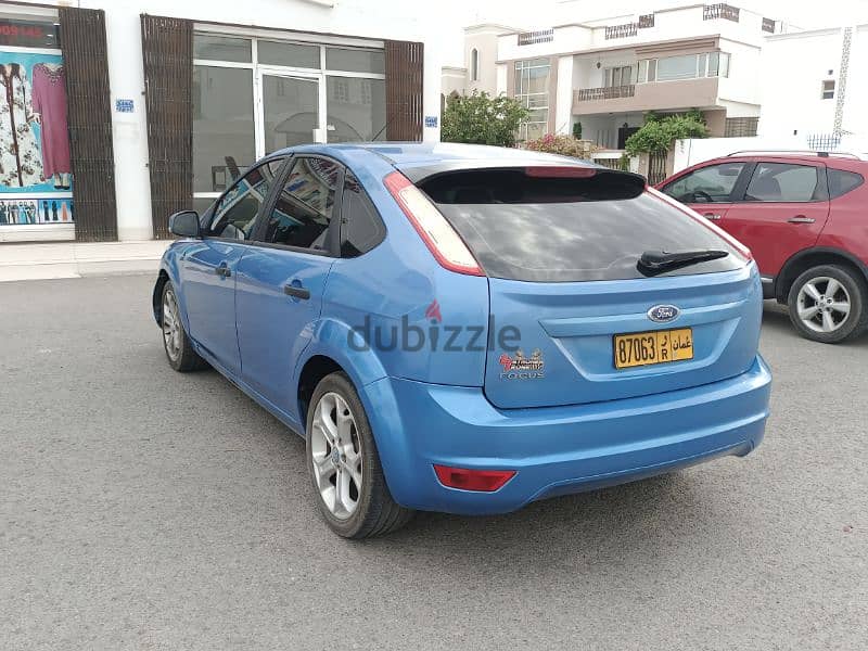 Ford Focus 1.6 model 2011 for sale 4