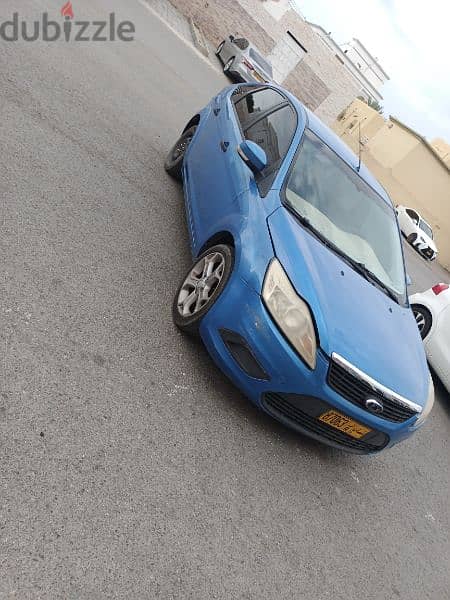 Ford Focus 1.6 model 2011 for sale 7