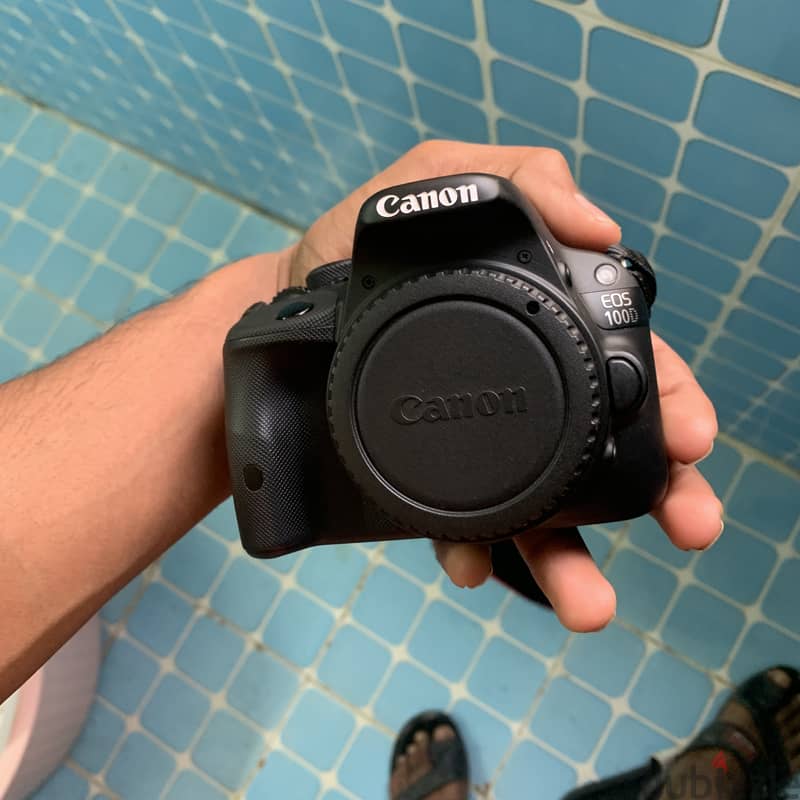 Canon 100d in a new condition 4
