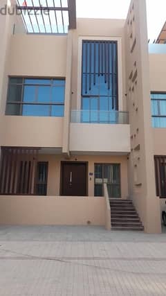 townhouse for sale in Muscat hills four 0