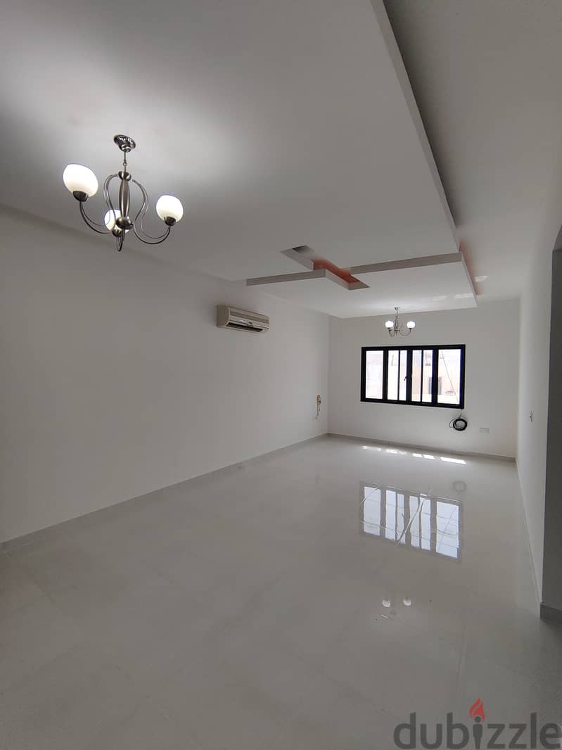 Stunning 1bhk flat with built-in wardrobes near AlKhuwair Square 1