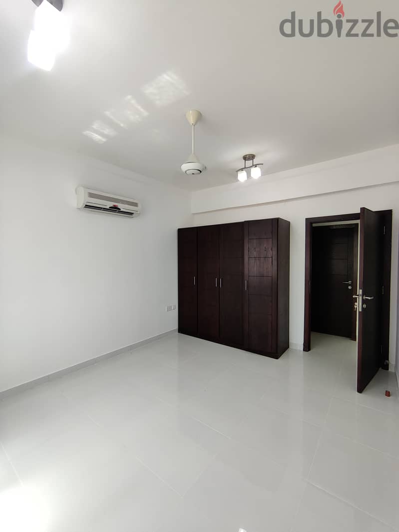 Spacious 2BHK flat with built-in wardrobes near by AlKhuwair Square 2