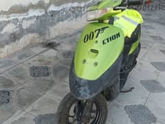 scooter 2 wheeler