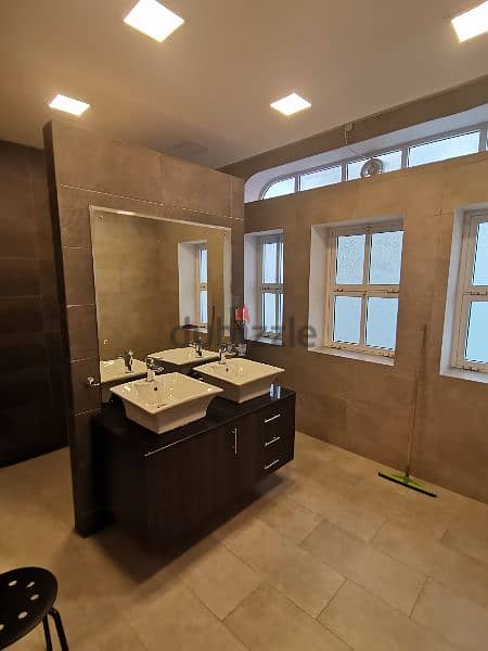 Luxury villa in Bowsher in a prime location Furnished فيلا في بوشر 19