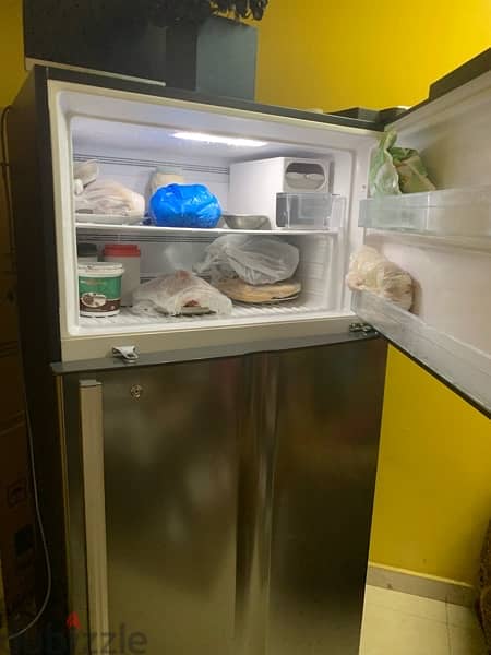 big size fridge 830 liter and vacuum cleaner for sale 3