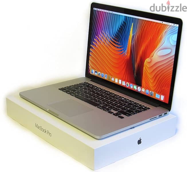 MacBook Pro 15” 256 SSD 16 GB RAM 2015 model intel core i7 3
