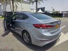 Hyundai Elantra 2017 full options sunroof
