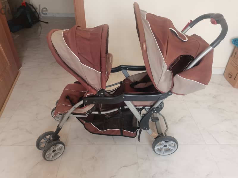 Twin baby stroller 0