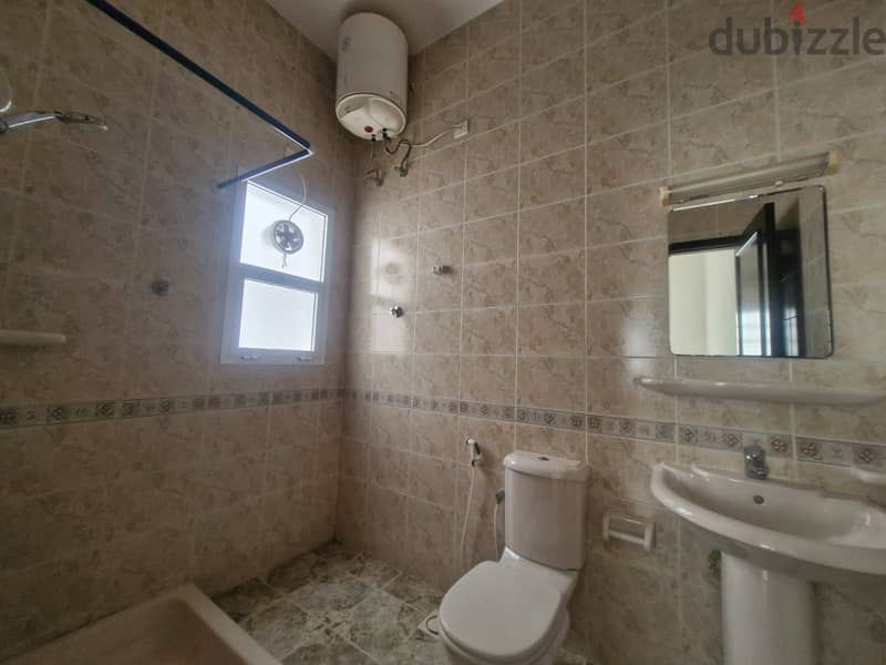4 BR + 1 Maid’s Room Villa for Rent – Qurum 10
