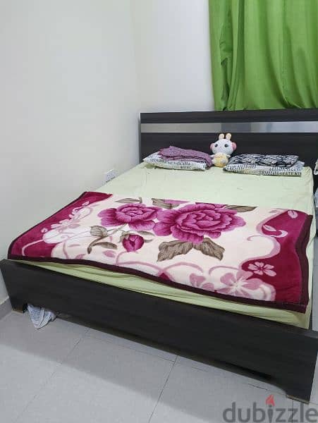 cot with bed for sale in Al falaj area near knowledge rays school 3