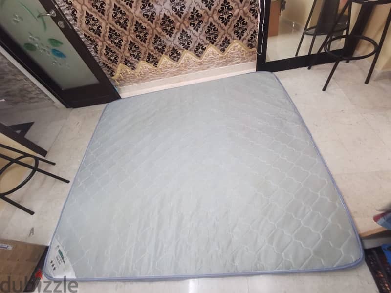 180x200 bed mattress for sale 0