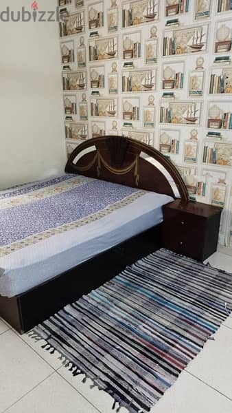 bed space in master room with shared kitchen and bathroom available 1