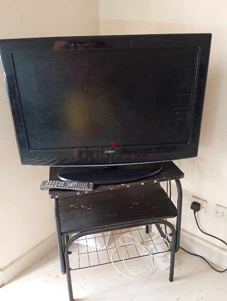 LCD TV Working Condition with stand 0