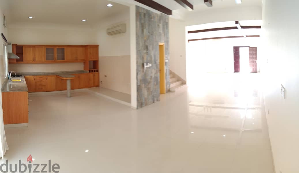 3Ak1-Modern style townhouse 4BHK villas for rent in Sultan Qaboos City 12
