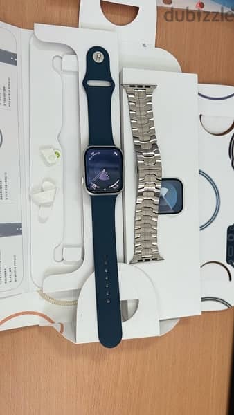 Apple Watch Series -9 45mm Cellular + GPS Silver 11