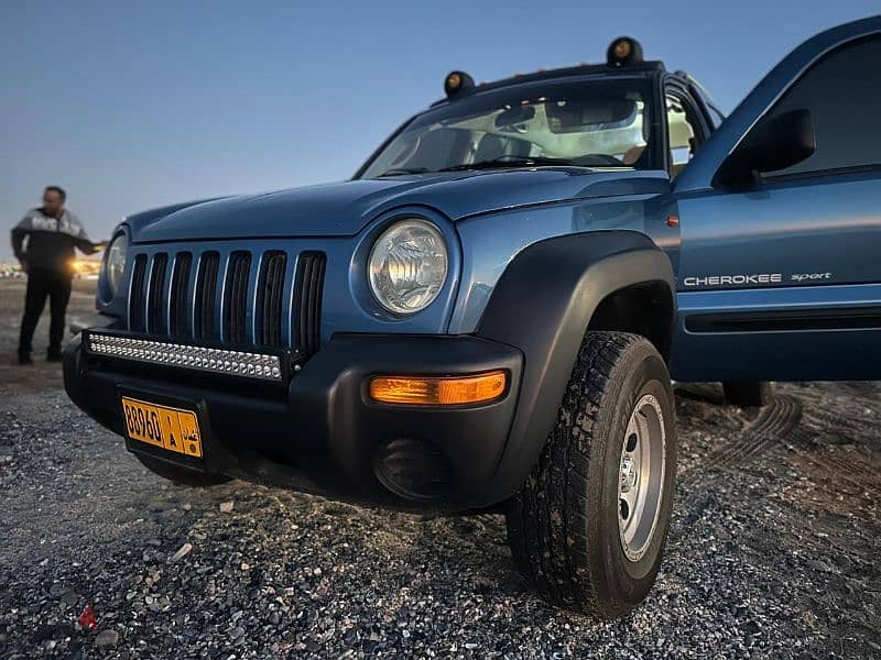 Jeep Cherokee 2003 3