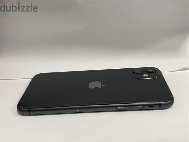 iPhone 11 black, 1