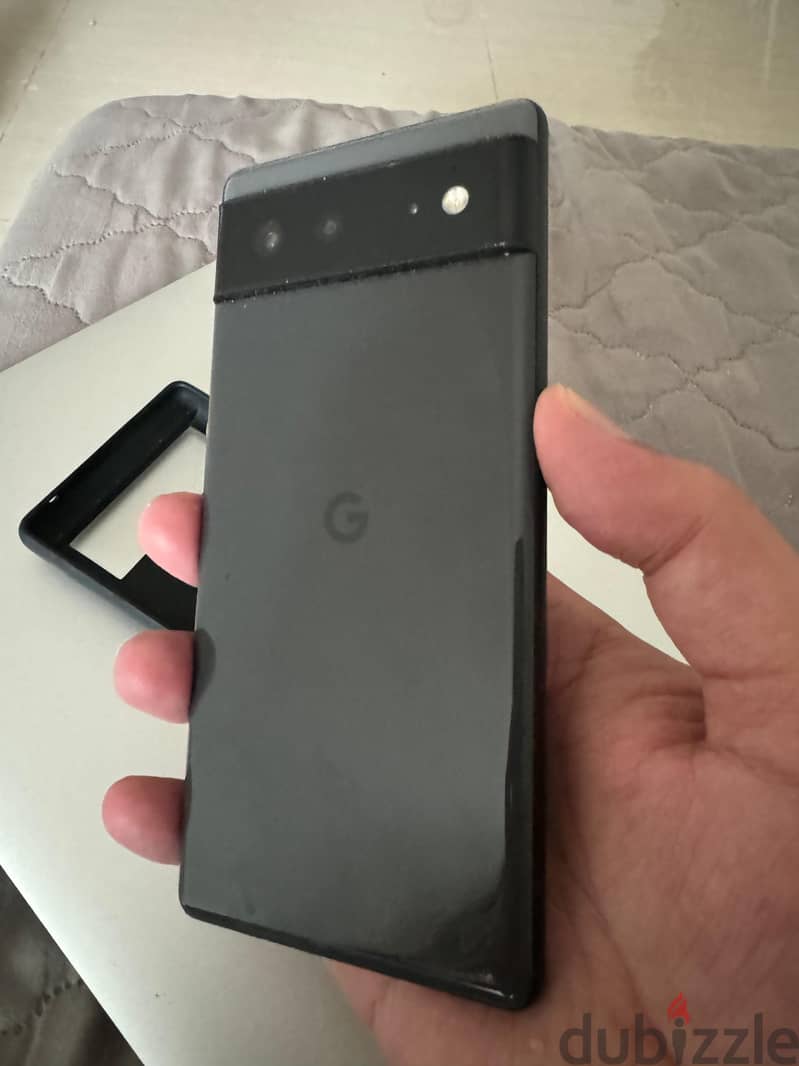 Google Pixel 6 128GB Black (Mint Condition) 2