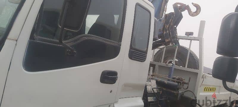 Hiup truck for rent all Muscat 7ton 10ton Best price 9595 26 58 1