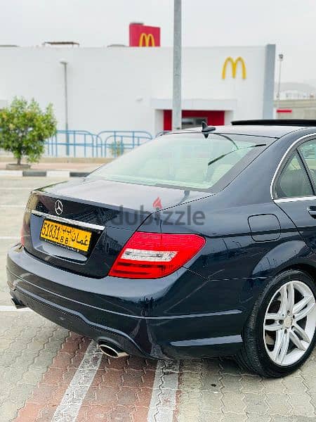Mercedes C300 for sale in excellent condition 4