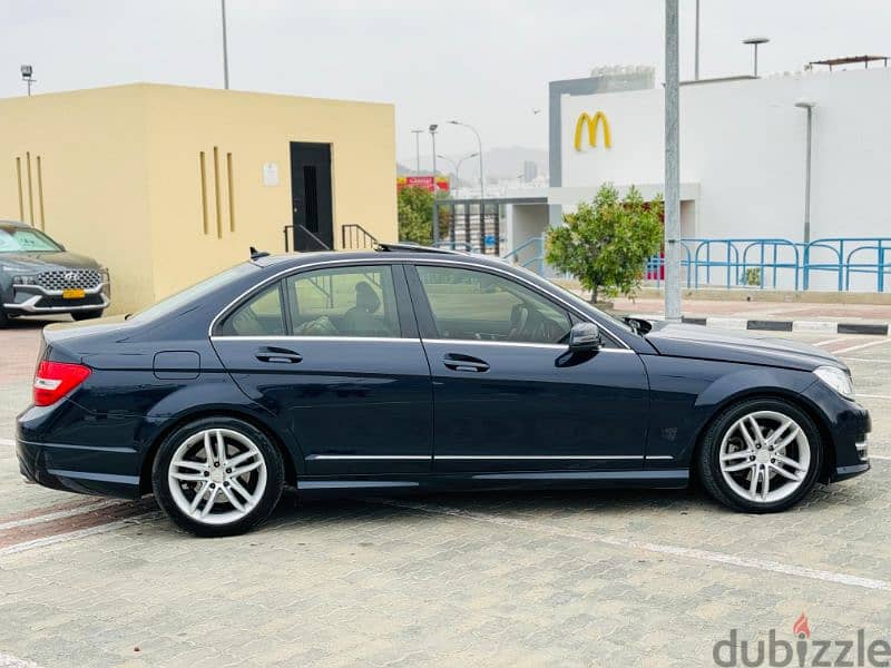Mercedes C300 for sale in excellent condition 5