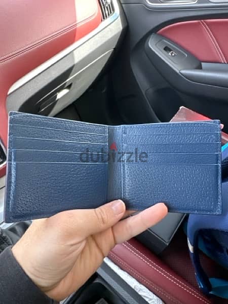 Used Gucci Wallet 2