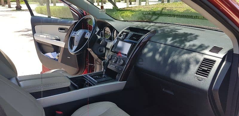 Mazda CX-9 2014 Full option , Good condition and interiors 4