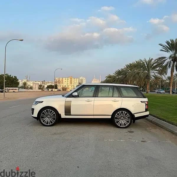 Range Rover Vogue V6 Supercharged, Gulf specification, clean, 2018 1