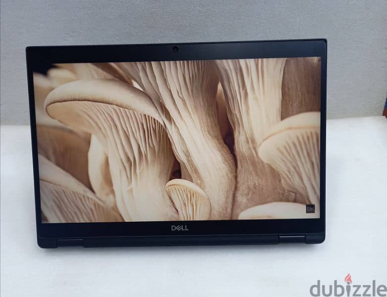 Dell 7390-x360 Touch screen,8th Generation, Core i7-16gb ram,512gb SSD 2