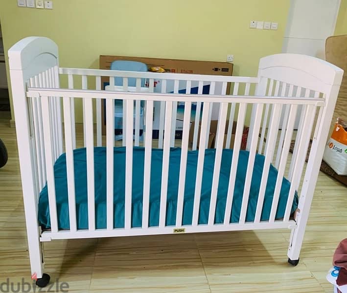 Bed for baby سرير للأطفال 3