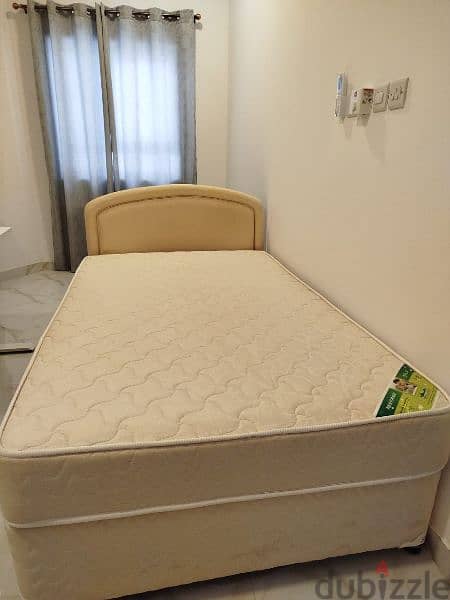 single bed with  frame  and matress 0