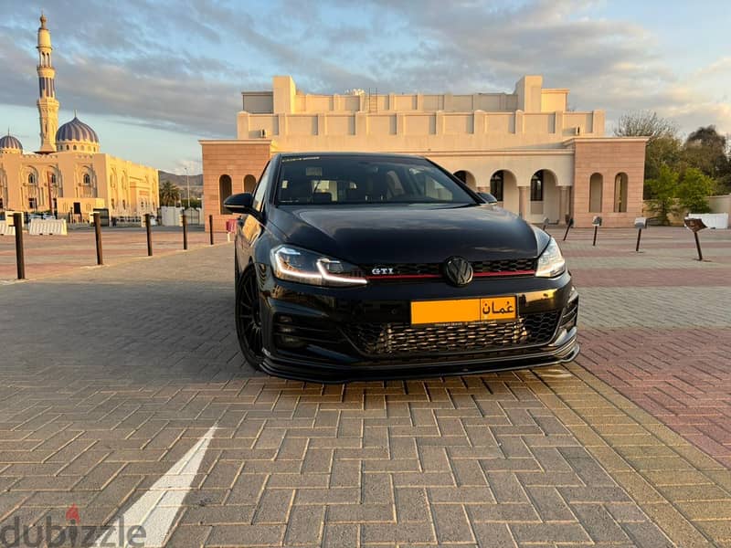 Golf GTI MK7.5 2018 - Oman VW Dealership - Low Mileage 2