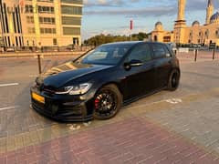 Golf GTI MK7.5 2018 - Oman VW Dealership - Low Mileage