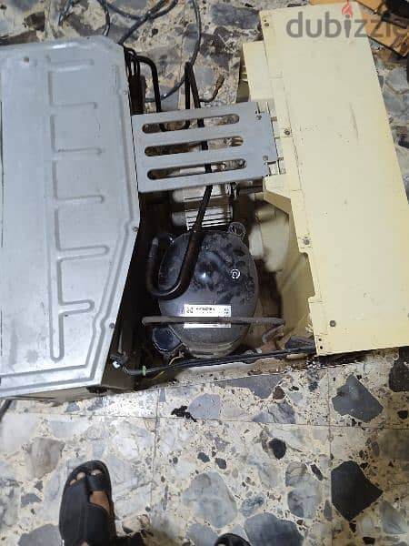 AC fridge electrician plumber cooking and repairing fitting 3