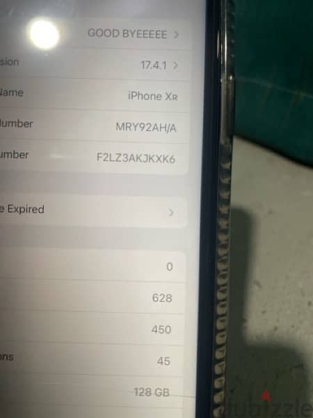 iPhone XR 128 GB everything is working in good 2