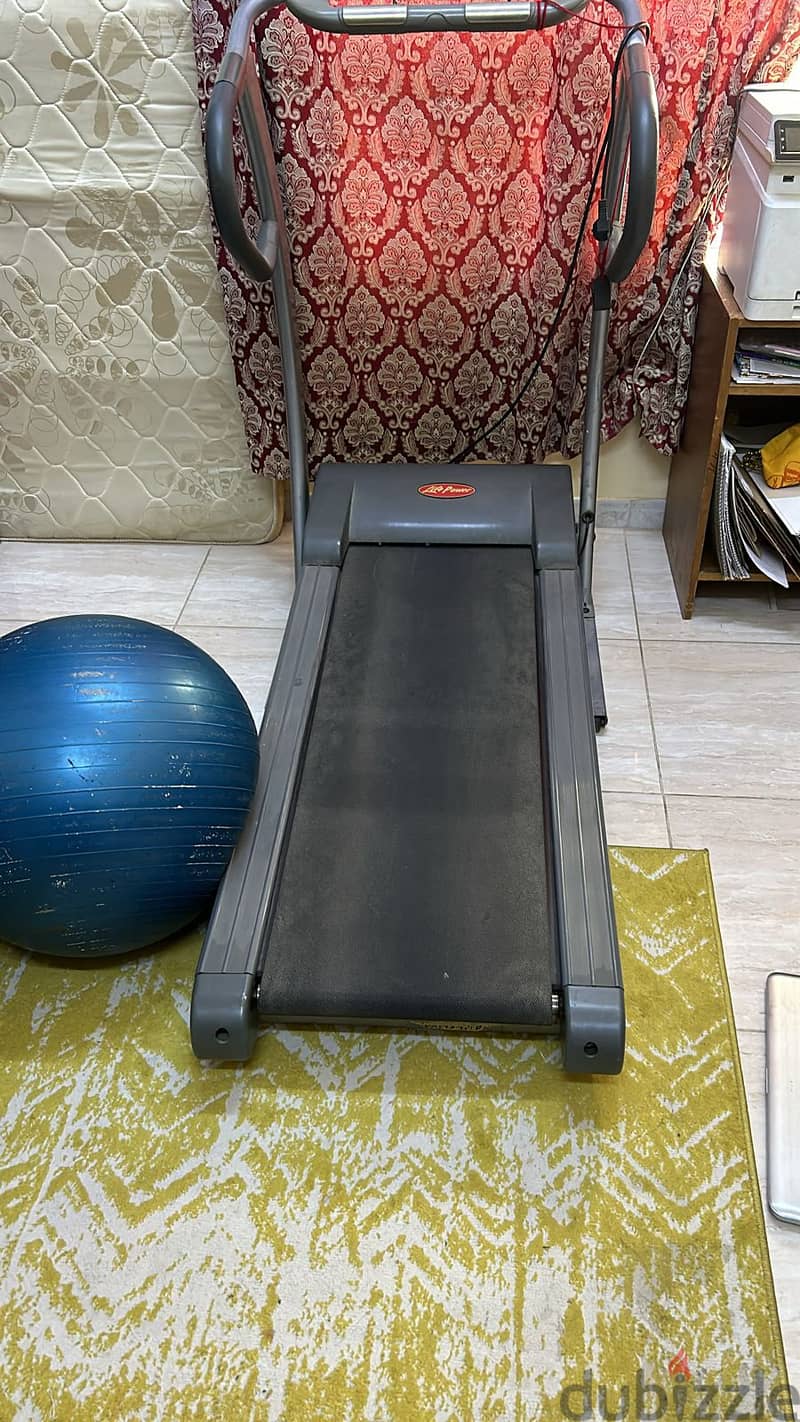 HOME GYM EQUIPMENT - SLIMMING MACHINE AND TREAD MILL 5