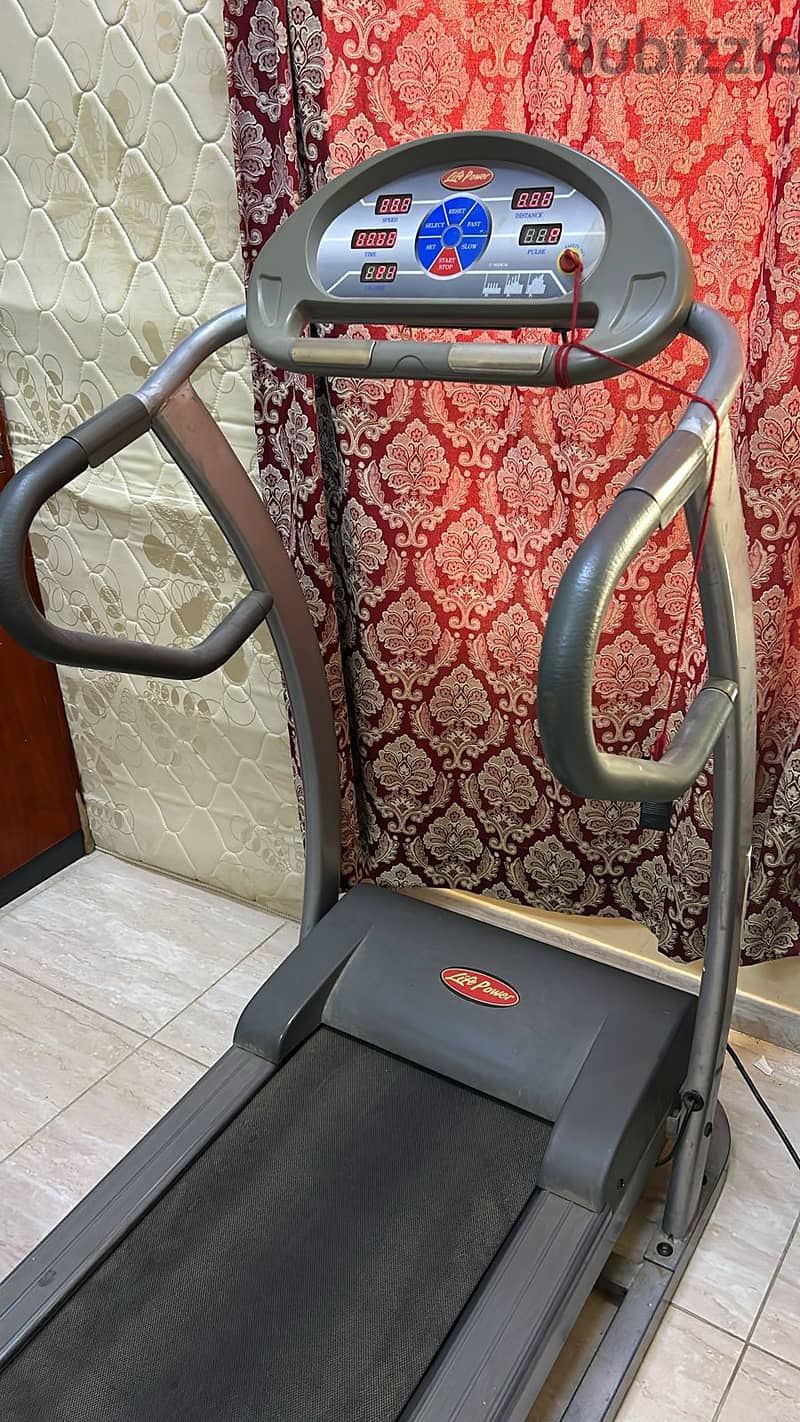 HOME GYM EQUIPMENT - SLIMMING MACHINE AND TREAD MILL 7