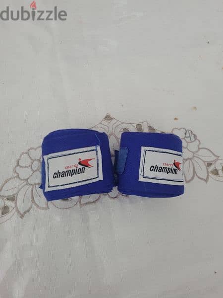 10oz boxing gloves with hand wraps 1