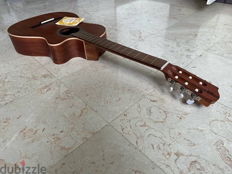 Alhambra Acoustic Classic Guitar - Excellent Condition 4