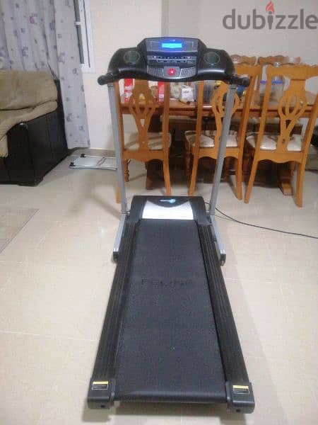Treadmill as good as new 4