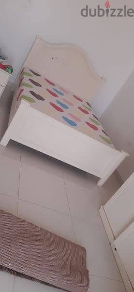 Bedroom furniture for sale تم تخفيض السعر 4