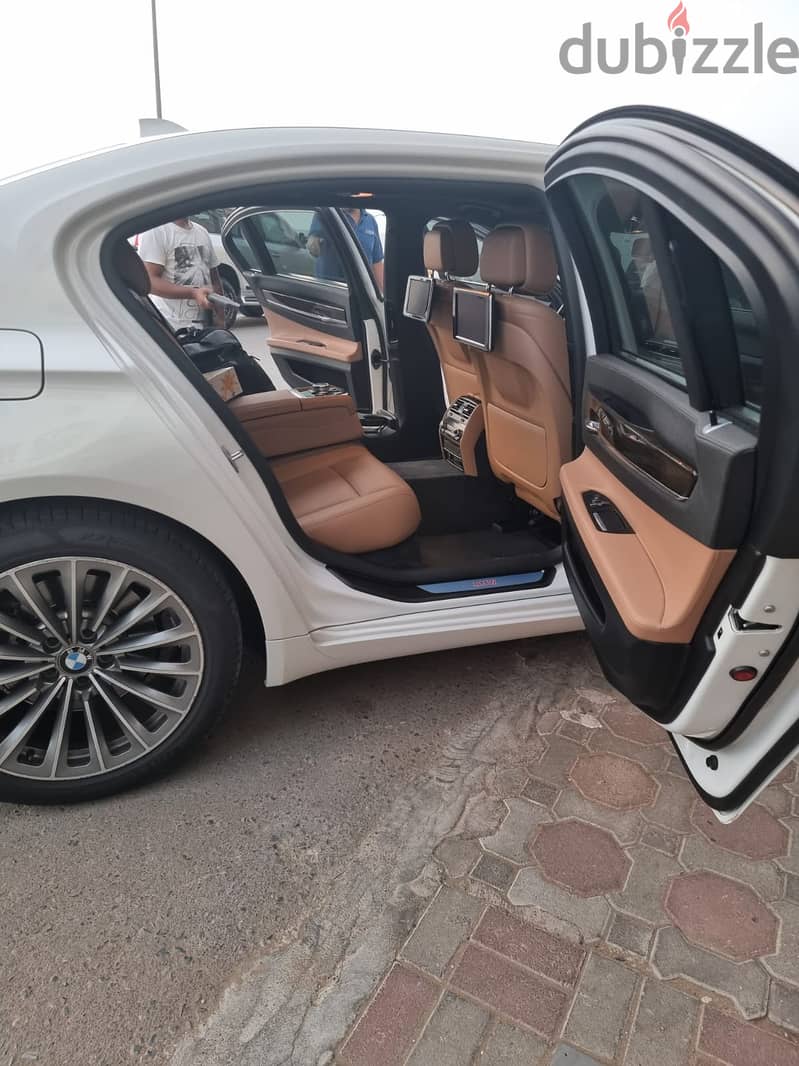 BMW Series 740i - Model 2015 2