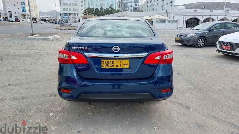 Nissan Sentra 2019 4