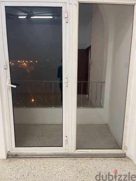 room for rent near oasis mall, q & S 1