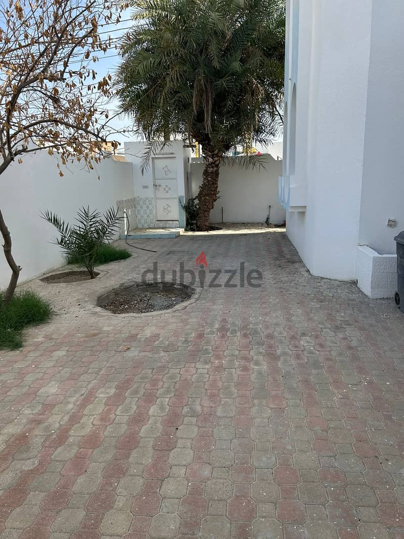 4AK1-Stand alone 4BHK villa for rent located in ansab 11