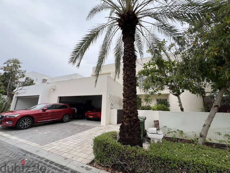 5 Bedroom Fully Extended Villa for Sale in Al Mouj Muscat 1