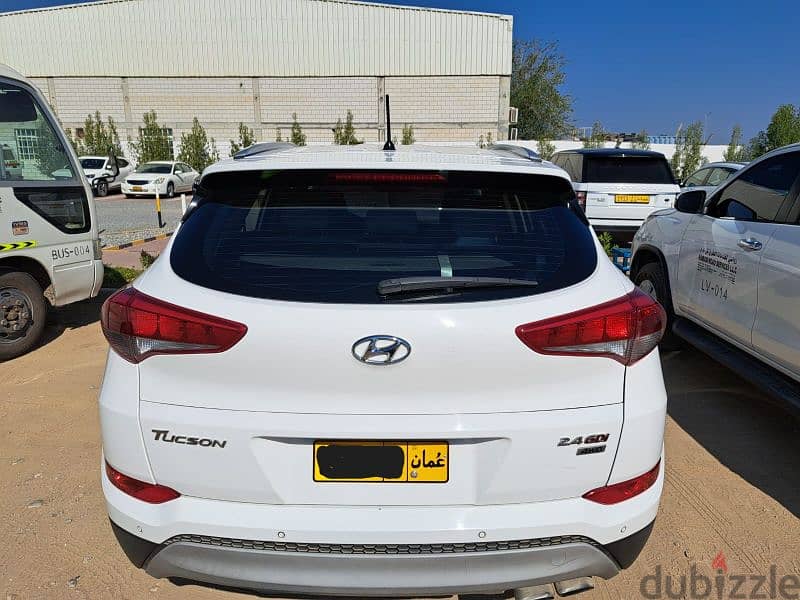 Excellent Condition Hyundai Tucson 2018 4