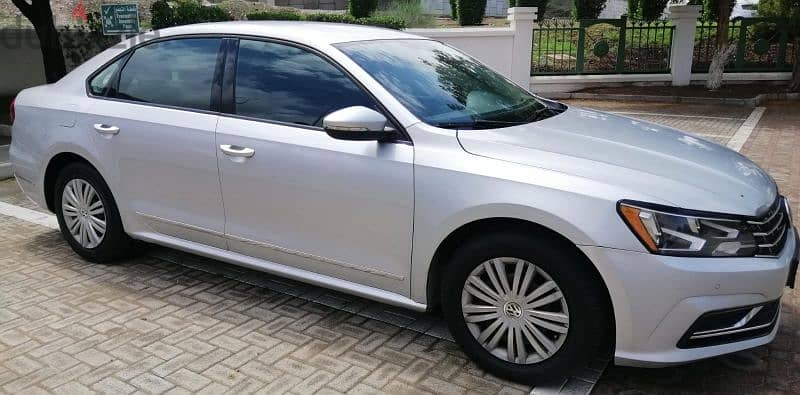 wolkswagon passat for sale very good non accedent 3